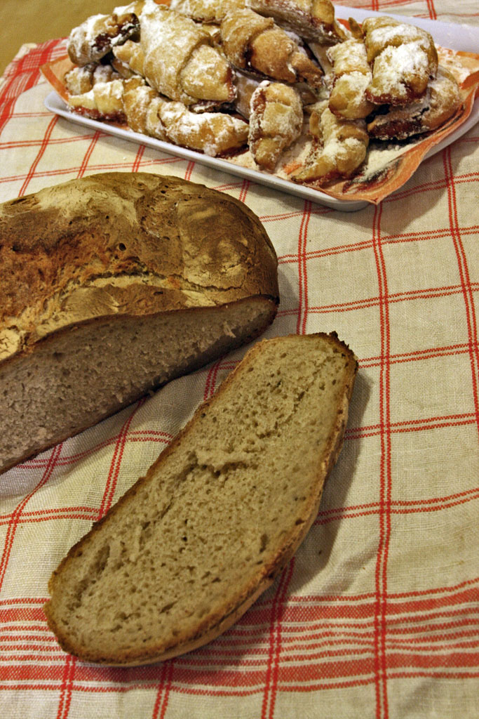 Kváskový chléb a svatomartinské rohlíčky